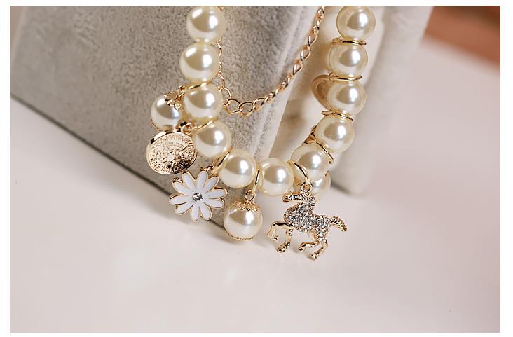 Lucky Blooming Pearl Floral Bracelet