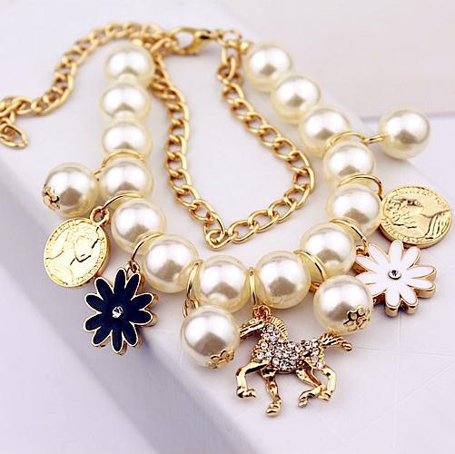 Lucky Blooming Pearl Floral Bracelet
